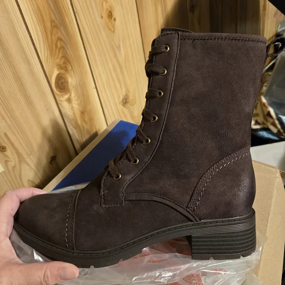 Clarks Women's Lace Up Boots - Dark Brown - Picture 2 of 5